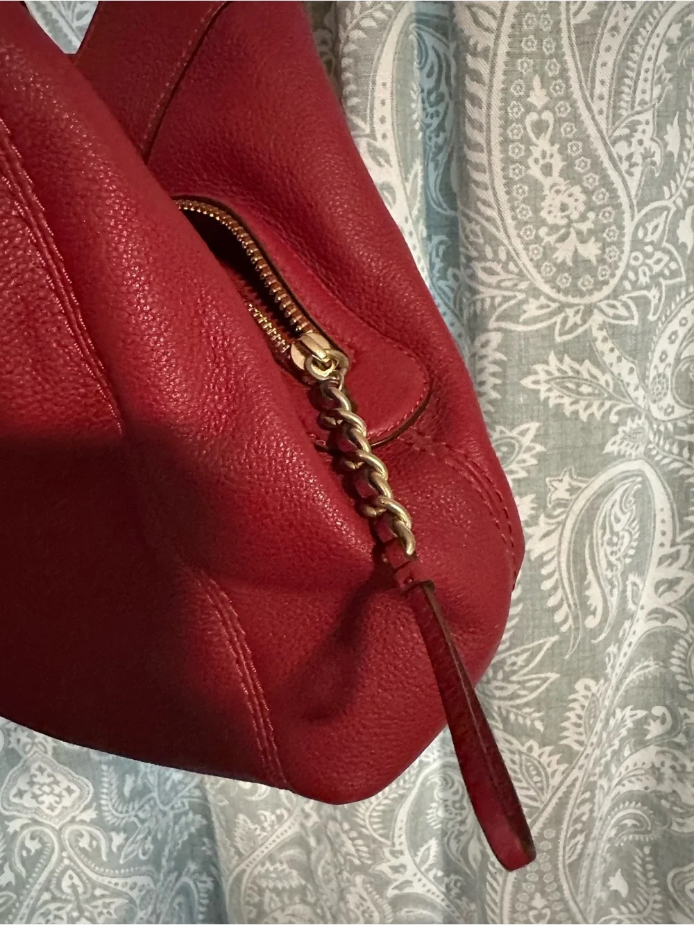 Coach Red Leather Shoulder Bag with Gold Chain Straps - Picture 7 of 8
